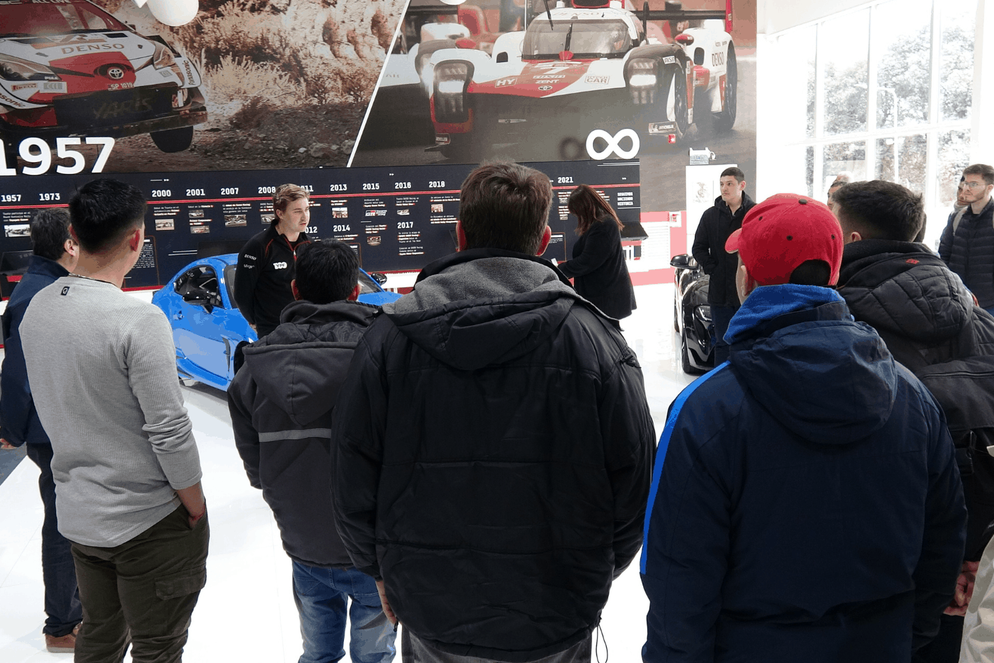 Estudiantes de la Tecnicatura Universitaria en Gestión de la Industria Automotriz visitaron la planta de Toyota en Zárate