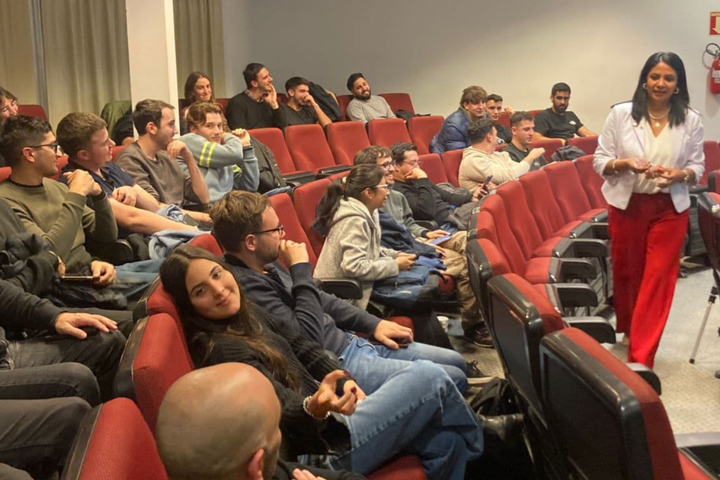 Charla internacional sobre Emprendimiento y Sostenibilidad con estudiantes de UTN – Regional General Pacheco